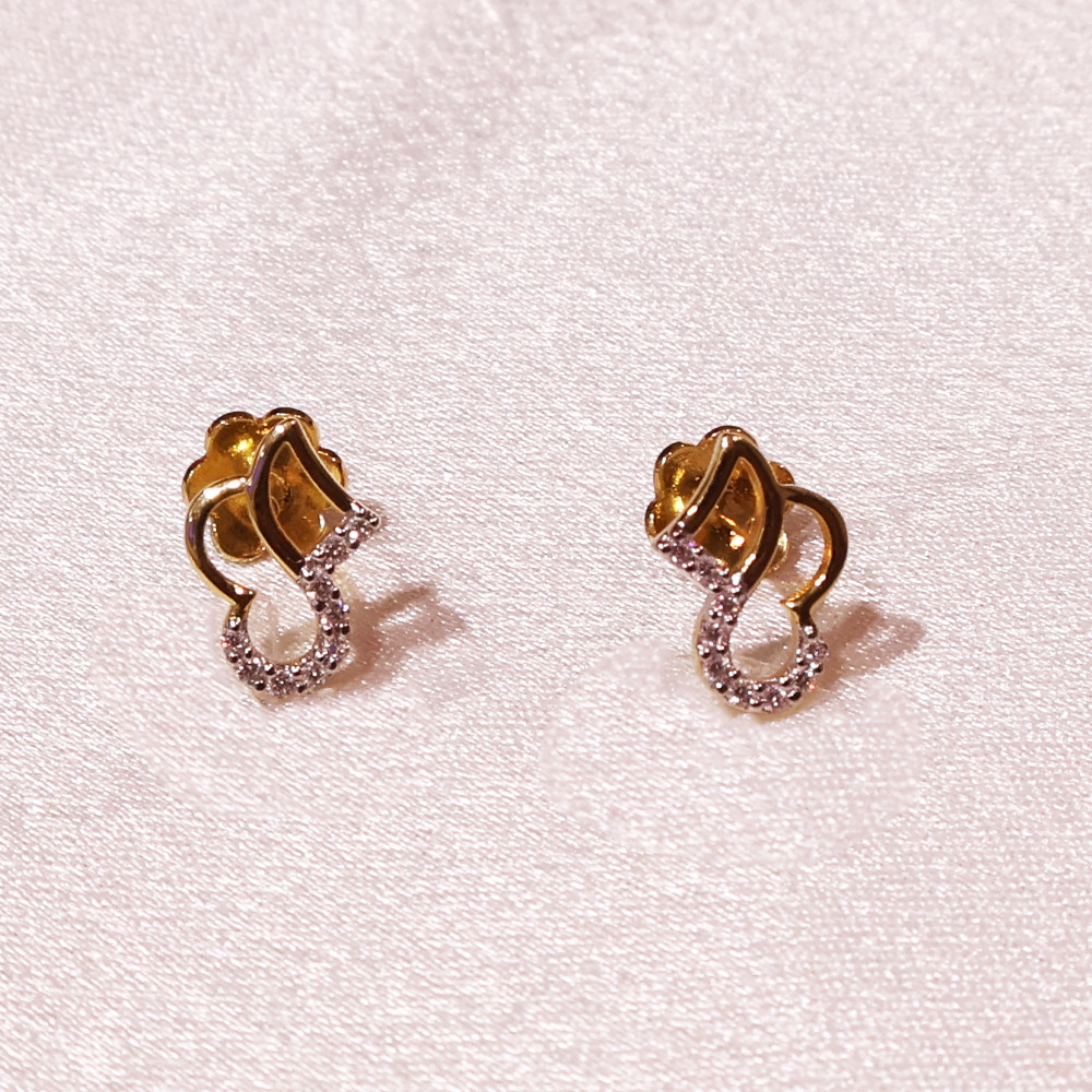 DIAMOND STUD